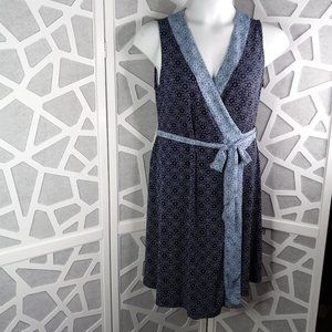 Motherhood Maternity Large Sleeveless Nursing Wrap Dress Blue